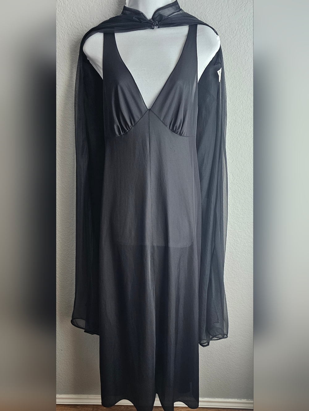 Vintage Sheer Black Robe Goth Witchy Minimalist Layering Peignoir XS S